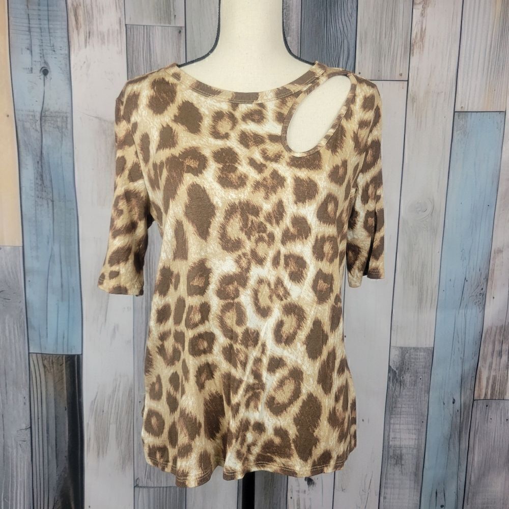 Kim & Cami Cheetah Leopard Print Half Sleeve Top Size Medium